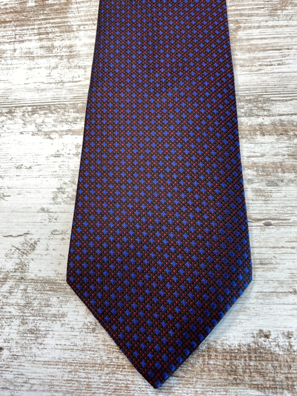 Tommy Hilfiger Red Blue Geometric 100% Silk Classic Men's Tie 58x3.75 USA Made